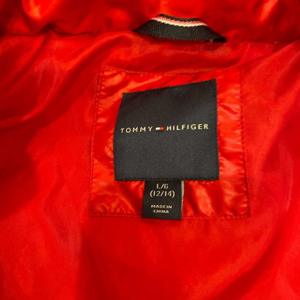 Tommy Hilfiger Girls Red Puffer Jacket, Size YL (12-14) - Picture 3 of 5